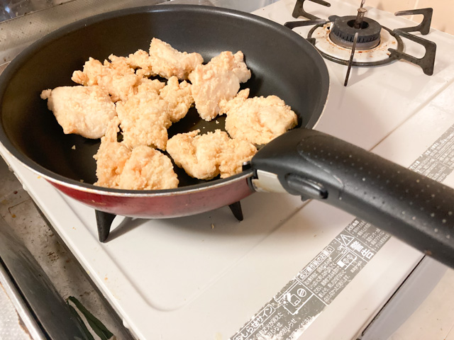 オイシックスのチキンフライの調理