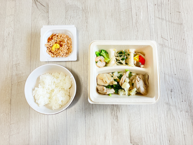 ナッシュの焼き鳥の柚子胡椒とご飯